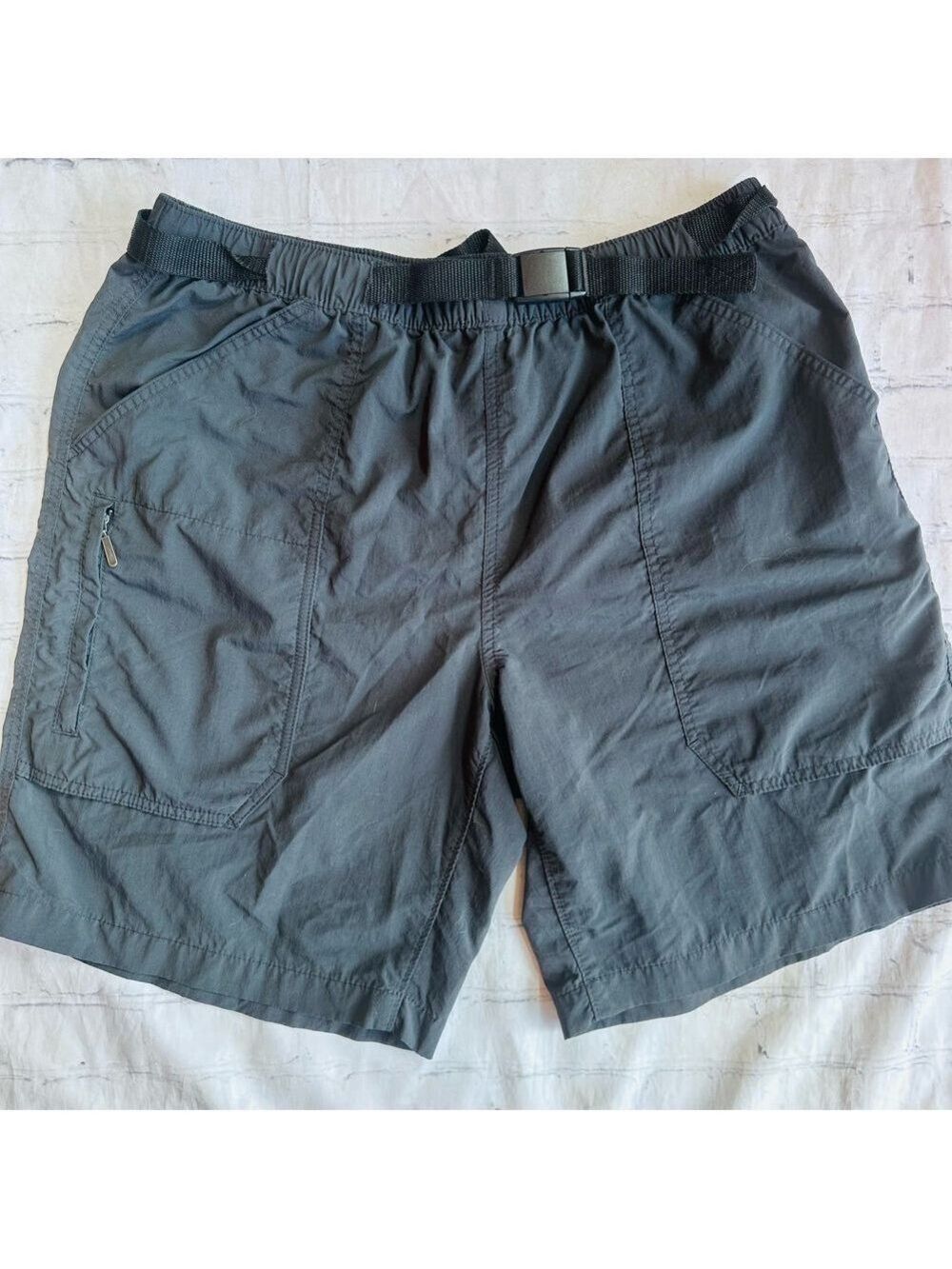 EUC Men’s Large Eddie Bauer Dark Gray Nylon Hiking Cargo Shorts